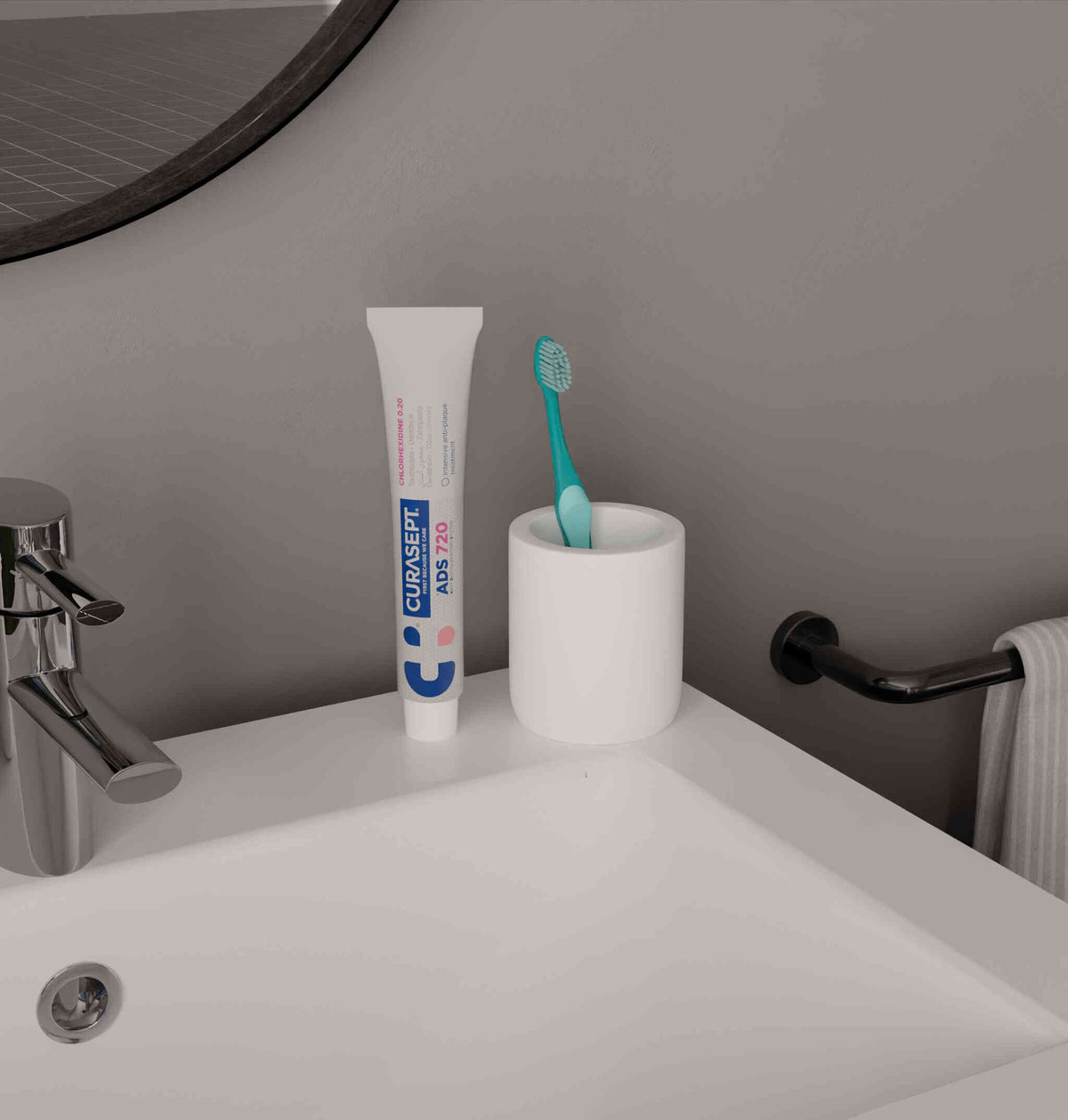 Pack CURASEPT ADS 720 + Brosse à dents au choix